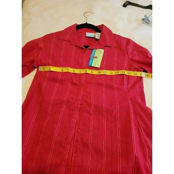 Announcements Maternity Button Down Blouse Womens Medium Red Striped NWT Office - Picture 4 of 6